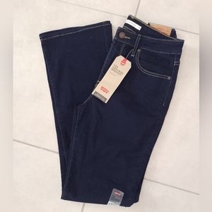 NWT Levi's High Rise Boot it Jean